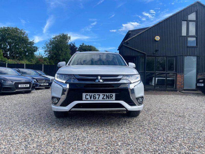 MITSUBISHI OUTLANDER