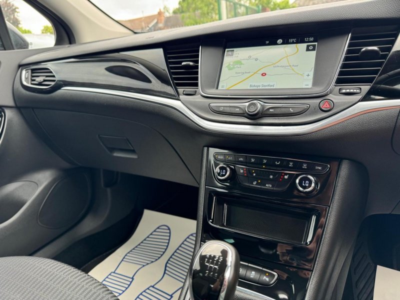 VAUXHALL ASTRA