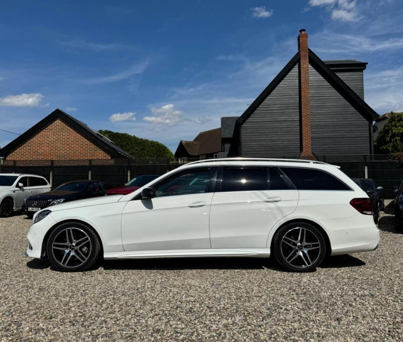 MERCEDES-BENZ E CLASS