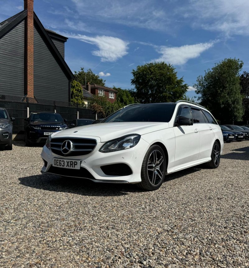 MERCEDES-BENZ E CLASS