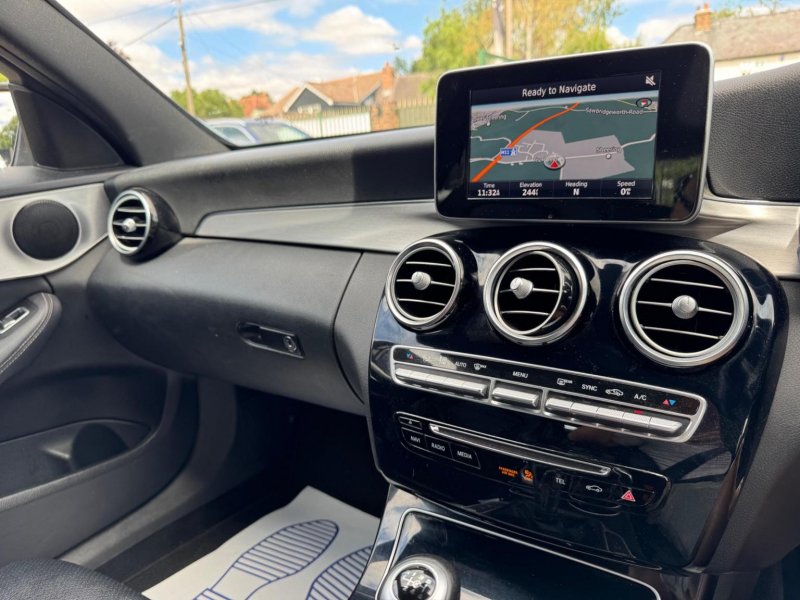 MERCEDES-BENZ C CLASS