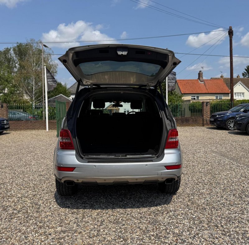 MERCEDES-BENZ M CLASS