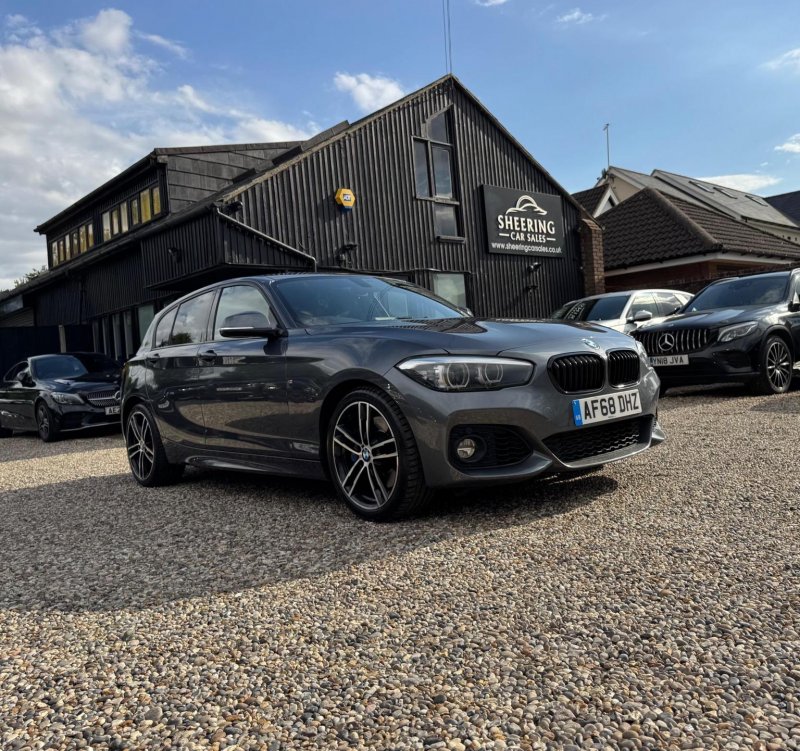 BMW 1 SERIES