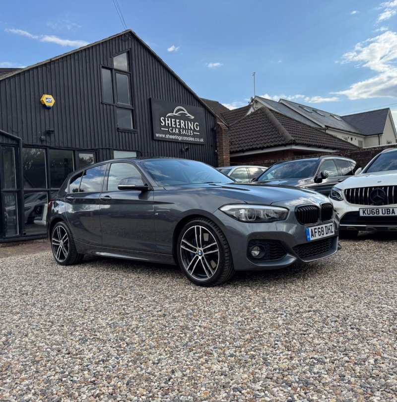 BMW 1 SERIES