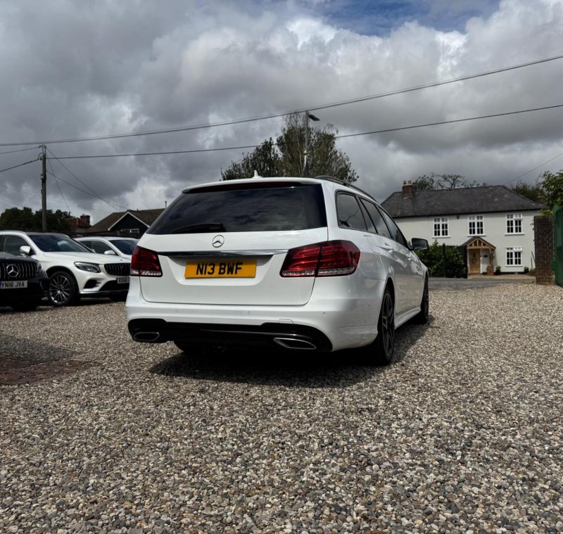 MERCEDES-BENZ E CLASS
