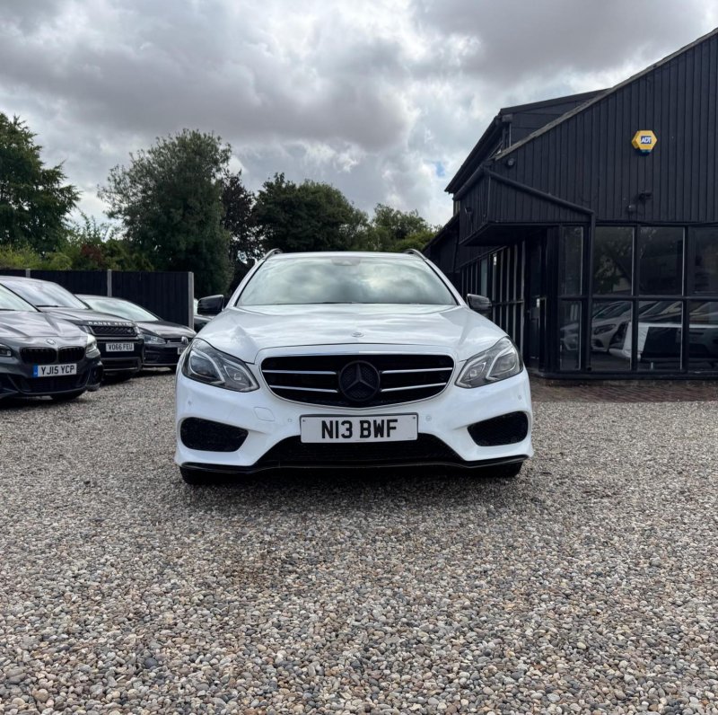 MERCEDES-BENZ E CLASS