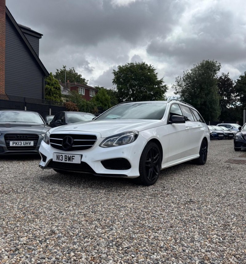 MERCEDES-BENZ E CLASS