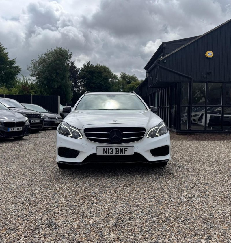 MERCEDES-BENZ E CLASS