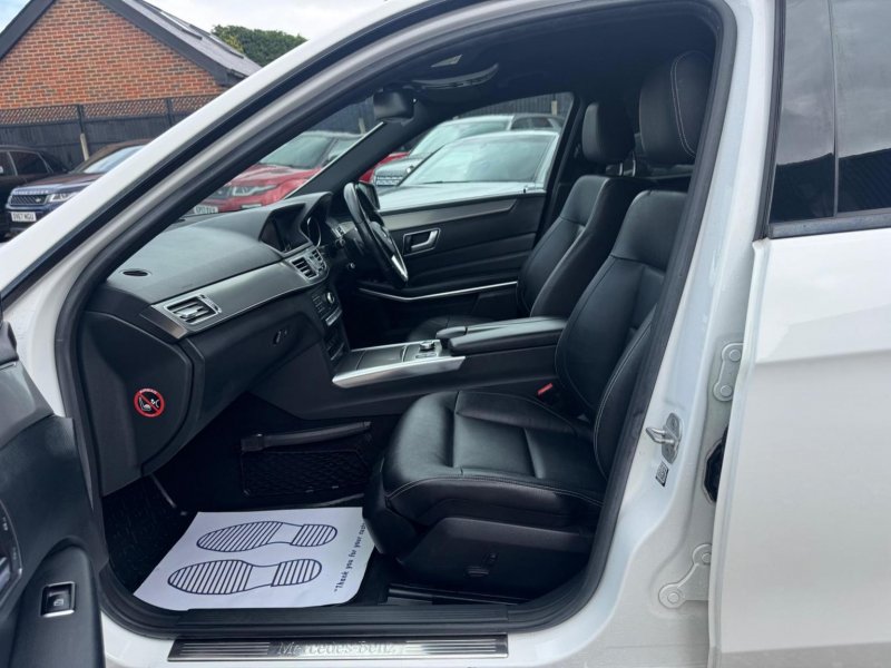 MERCEDES-BENZ E CLASS