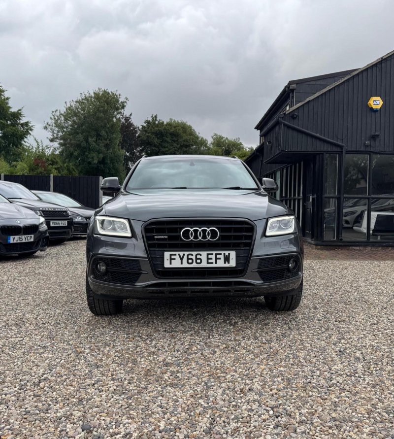 AUDI Q5